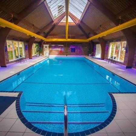 Factors House - A Comfy Cottage In Countryside Park With Wifi And Access To Bar And Pool Perth Exteriör bild