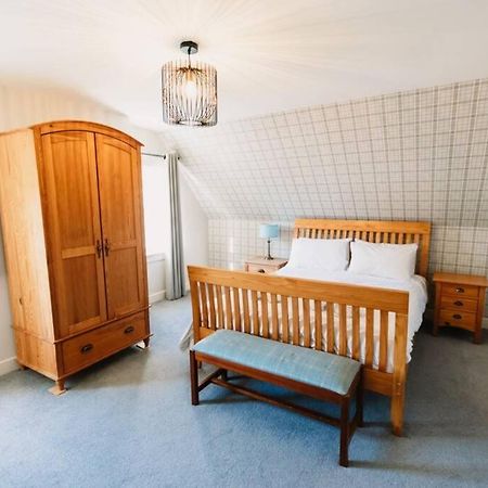 Factors House - A Comfy Cottage In Countryside Park With Wifi And Access To Bar And Pool Perth Exteriör bild