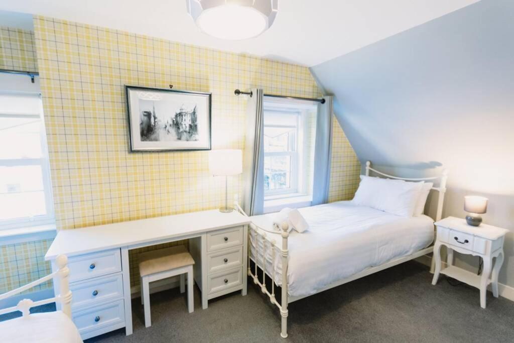 Factors House - A Comfy Cottage In Countryside Park With Wifi And Access To Bar And Pool Perth Exteriör bild