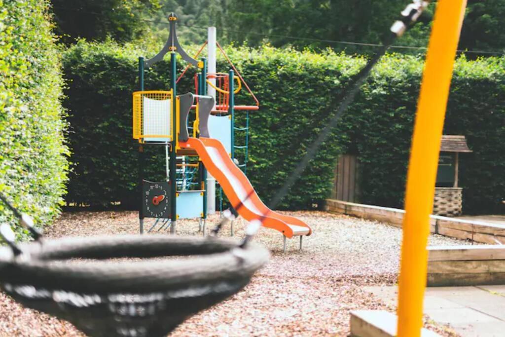 Factors House - A Comfy Cottage In Countryside Park With Wifi And Access To Bar And Pool Perth Exteriör bild