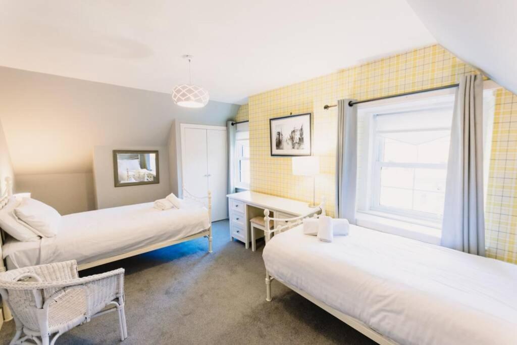 Factors House - A Comfy Cottage In Countryside Park With Wifi And Access To Bar And Pool Perth Exteriör bild